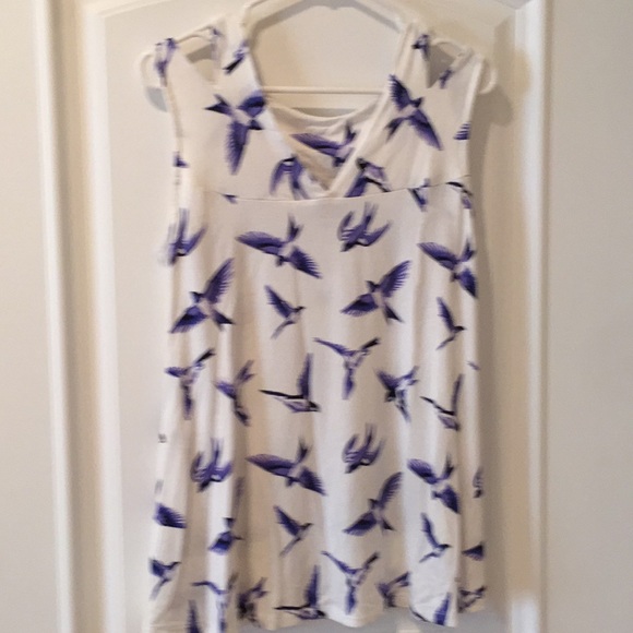 Neiman Marcus birds printed top - Picture 2 of 8